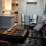 Elegant 2-Bedroom Corporate Housing In Downtown Calgary For Prime Stays