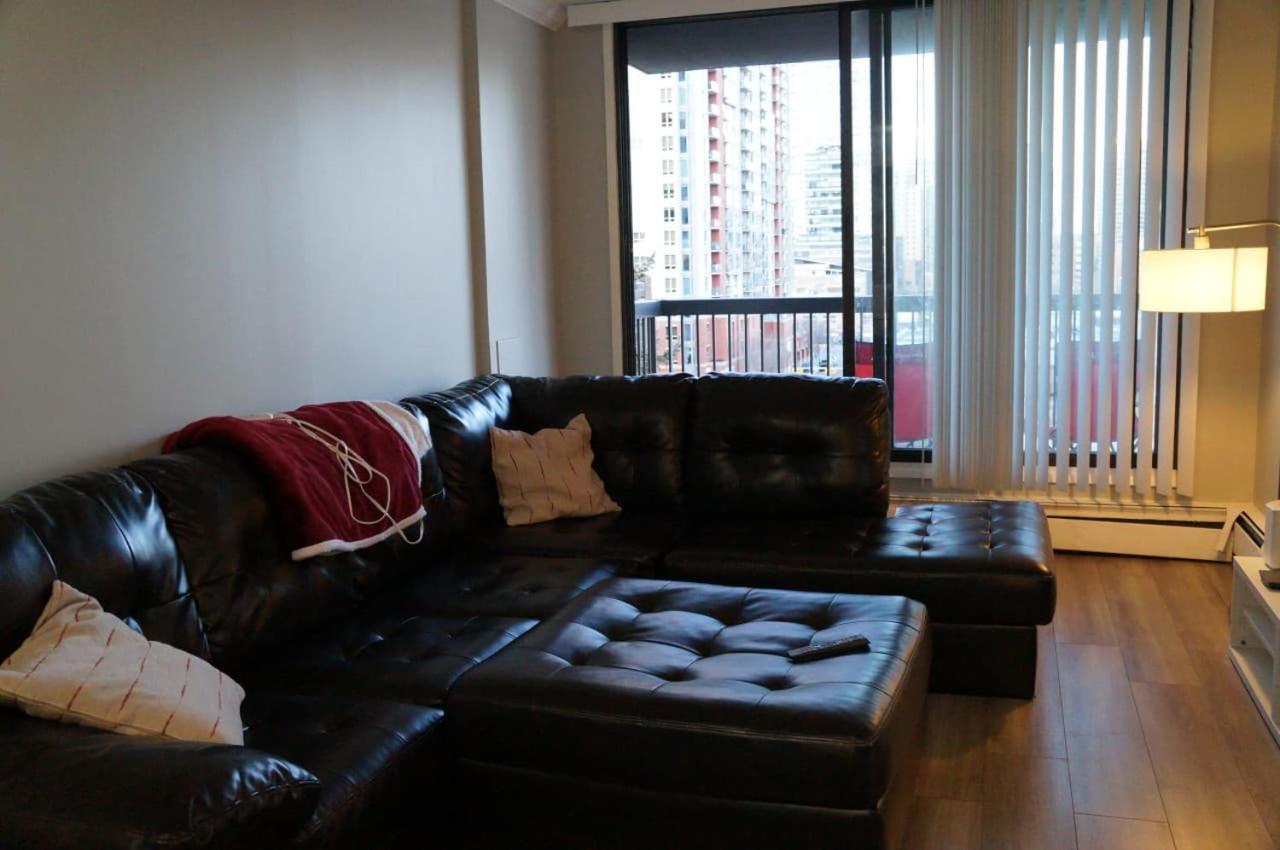 Apartment Elegant 2-bedroom Corporate Housing In Downtown For Prime